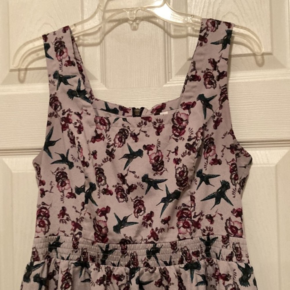 Gray Bird and Flower Dress - Picture 2 of 10
